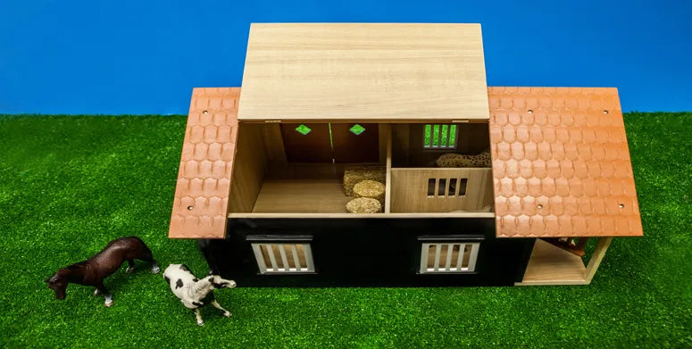 Kids Globe Horse Stable with 2 Boxes and Workshop