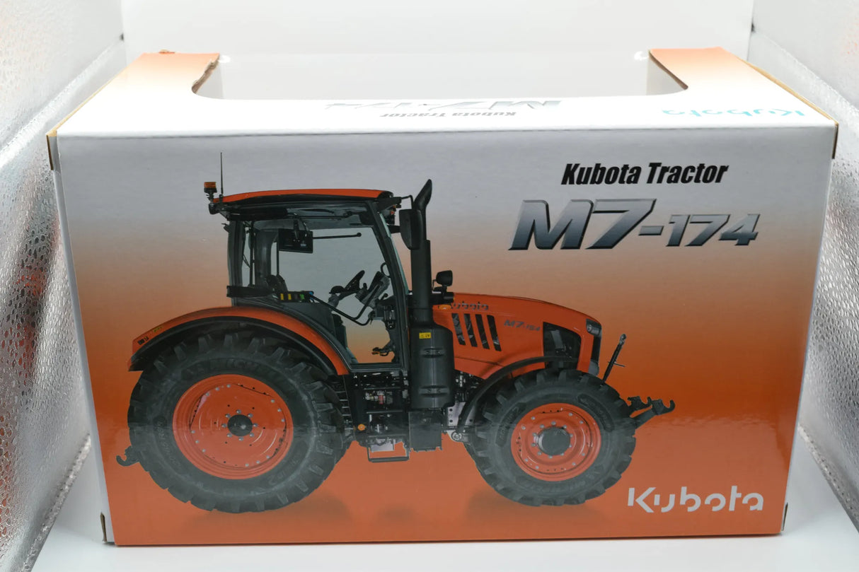 Kubota M7‑174 Model Tractor 1:32 Scale Die‑Cast with Weights by Universal Hobbies