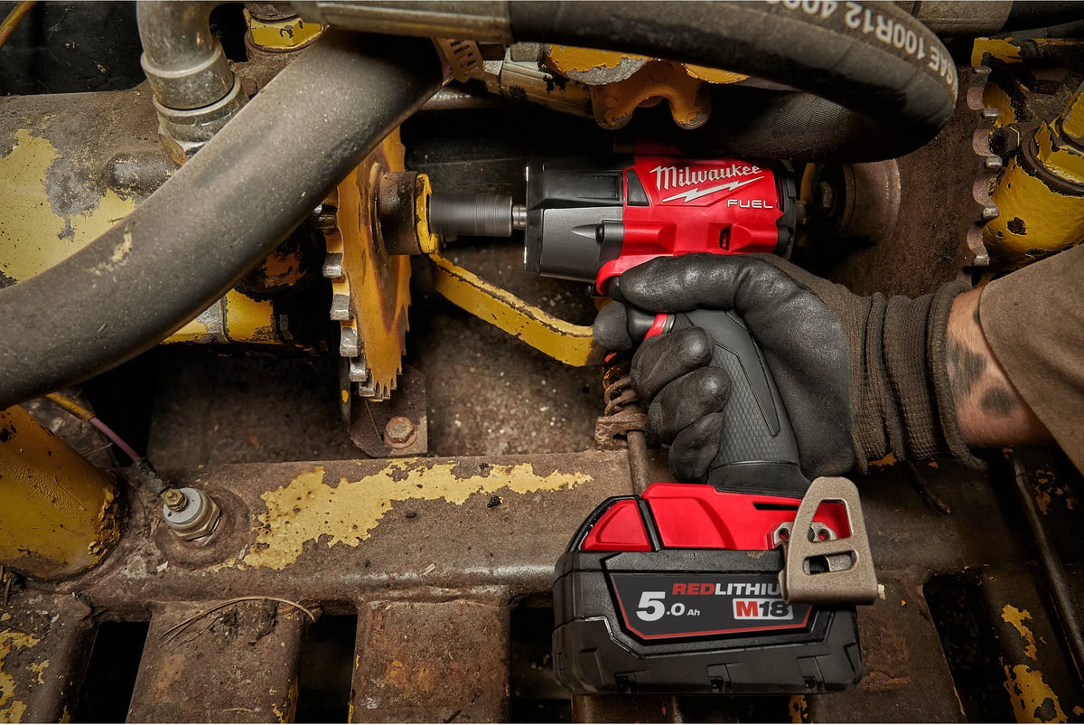 Milwaukee M18 FUEL ½″ Impact Wrench Kit - 881 Nm Torque, 2x 5.0Ah Batteries, Case & Charger