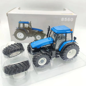 New Holland 8560 4WD Tractor with Rear Dual Wheels Model Tractor 1:32 Scale Die‑Cast by Replicagri