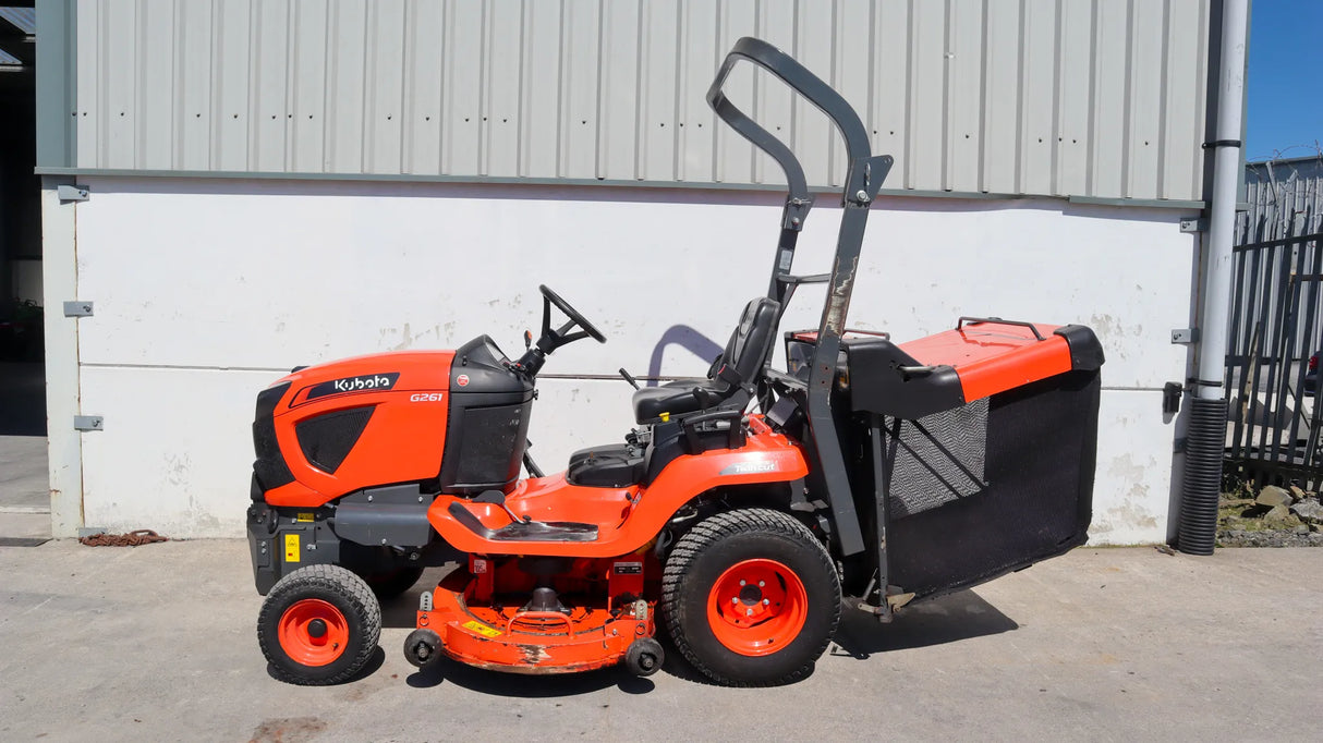 Used 2023 Kubota G261 LD Ride-On Lawnmower