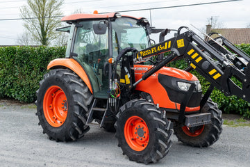 Kubota M7060 with Loader