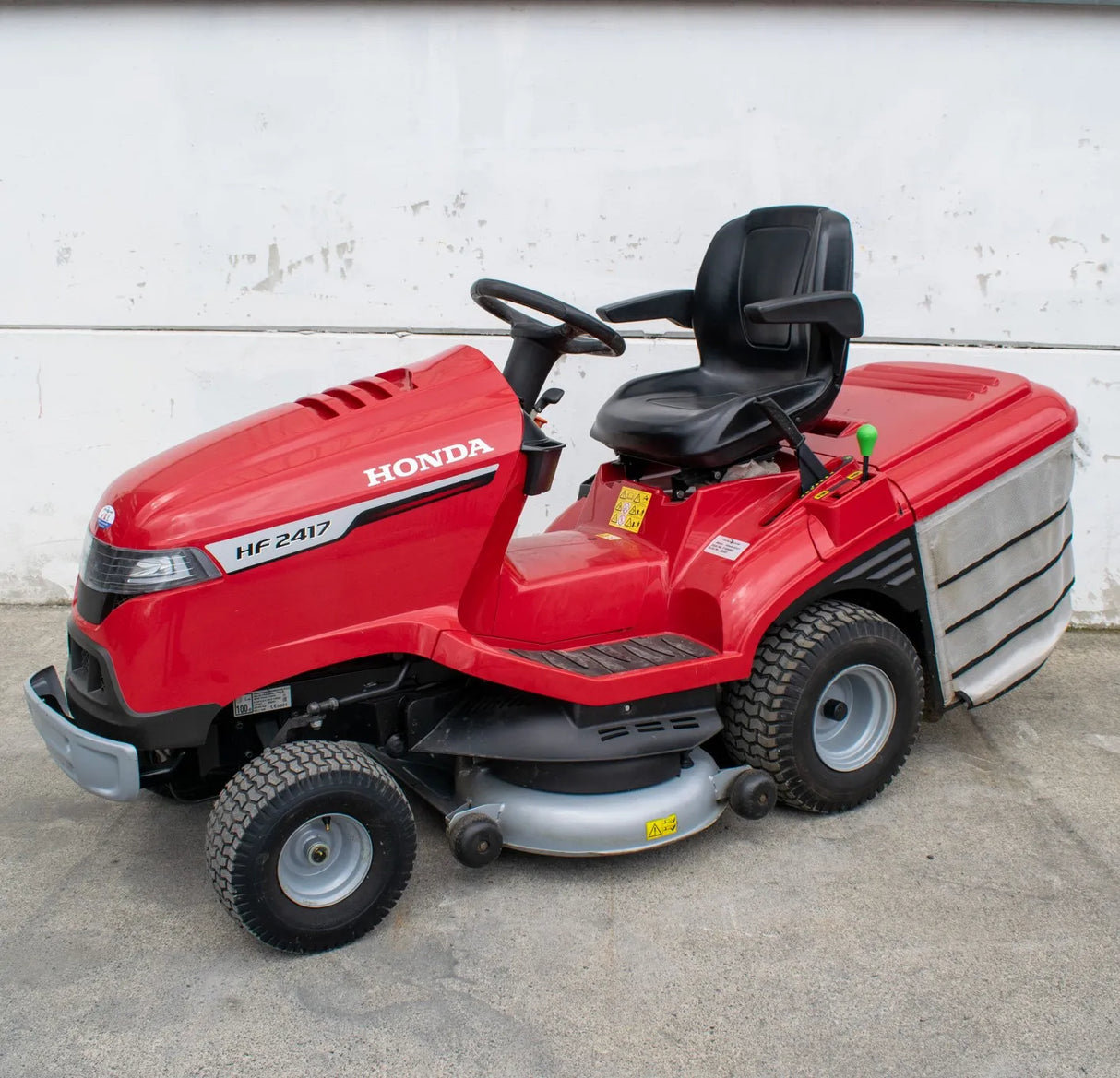 Used 2022 Honda HF2417 Lawnmower