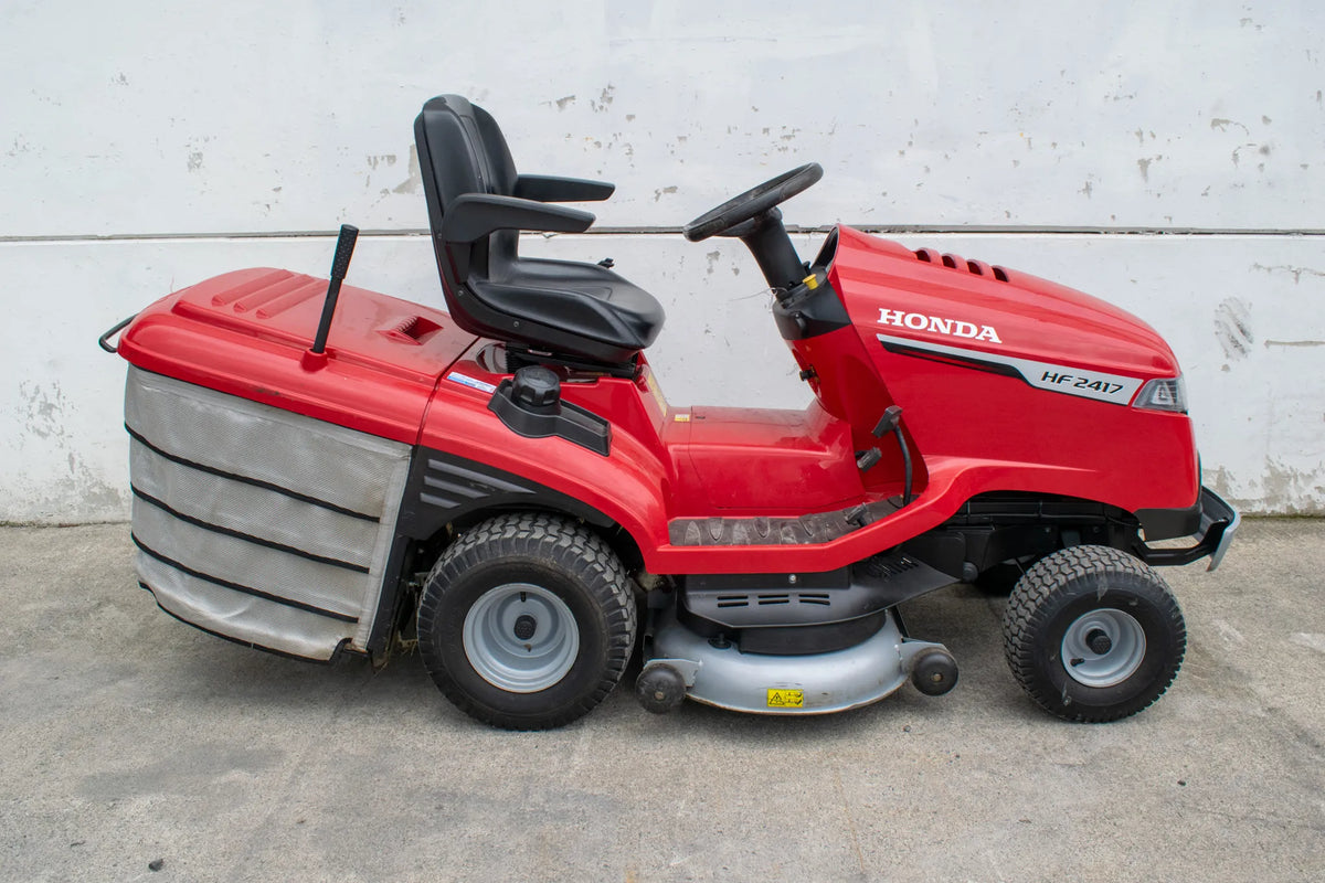 Used 2022 Honda HF2417 Lawnmower