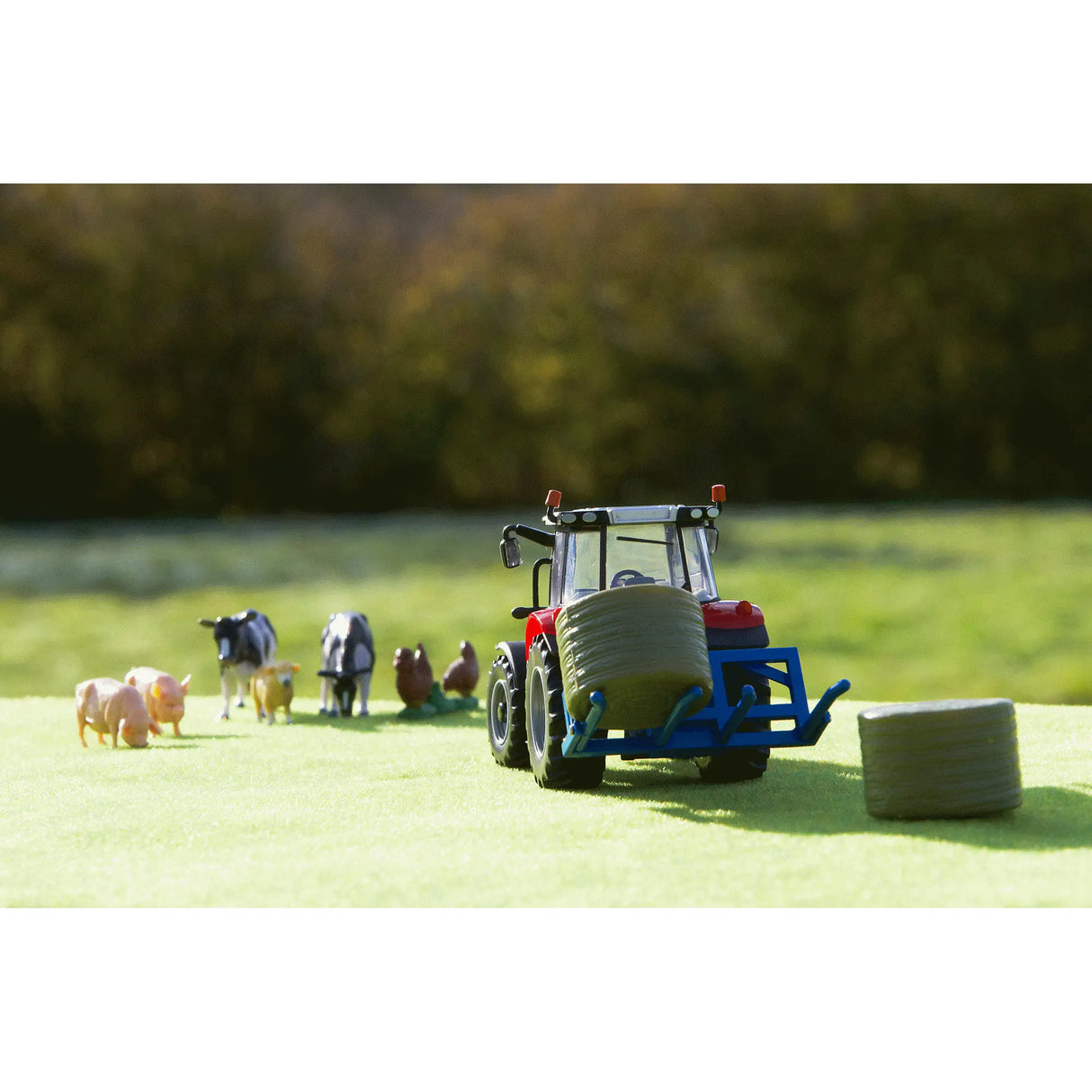 Britains Massey Ferguson 5612 Tractor Play Set 1:32 Scale 43205 