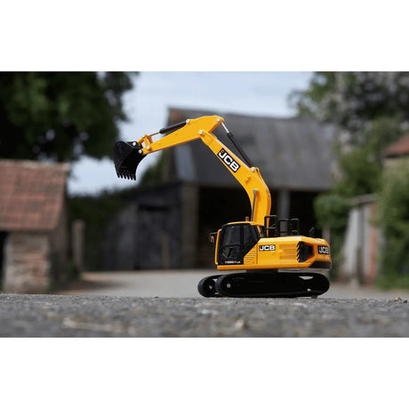 Britains JCB 220X Excavator - 1:32 Scale