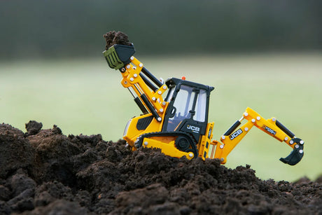 Britains JCB 1 CXT Backhoe Loader - 1:32 Scale