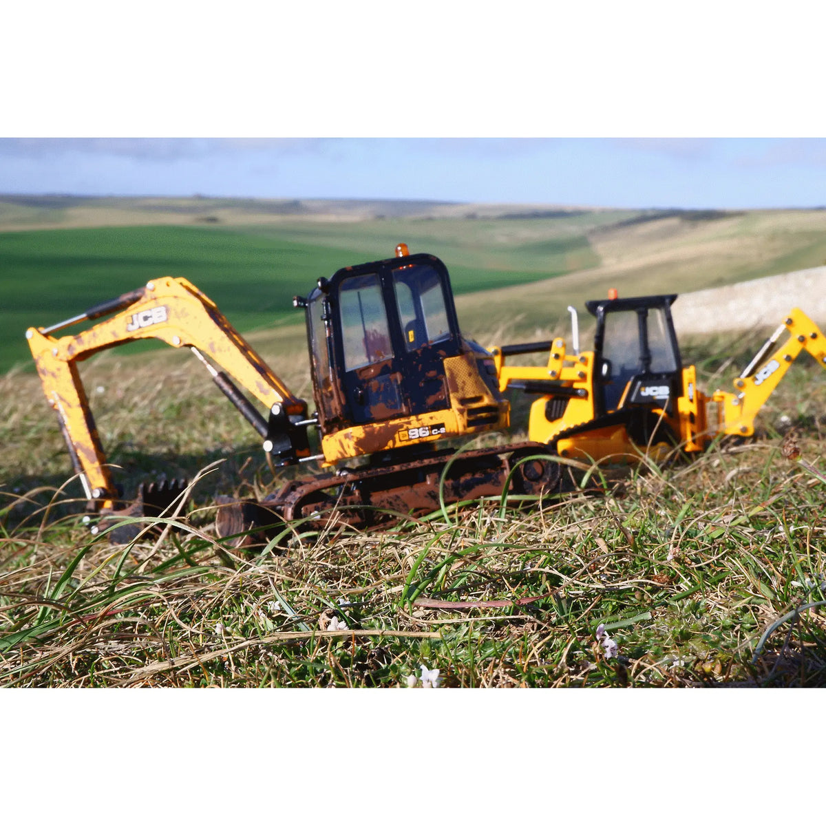 Britains Muddy JCB Midi Excavator 1:32 Scale Model 43279