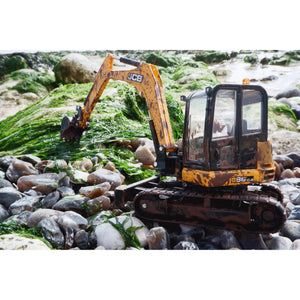 Britains Muddy JCB Midi Excavator 1:32 Scale Model 43279