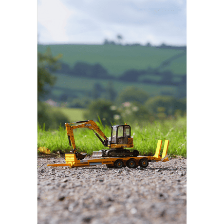 Britains Muddy JCB Midi Excavator 1:32 Scale Model 43279