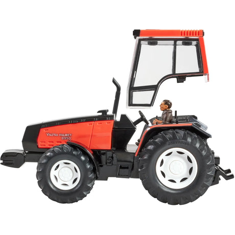 Britains Valtra Valmet 8950 1:32 Scale Tractor Model 43342