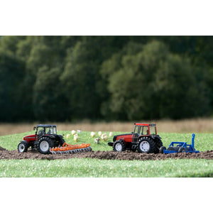 Britains Valtra Valmet 8950 1:32 Scale Tractor Model 43342