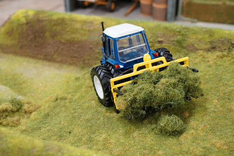 Britains Front Buck Rake - 1:32 Scale