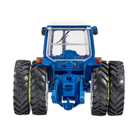 Britains 43371 Ford 7600 with Dual Wheels 1:32 Scale