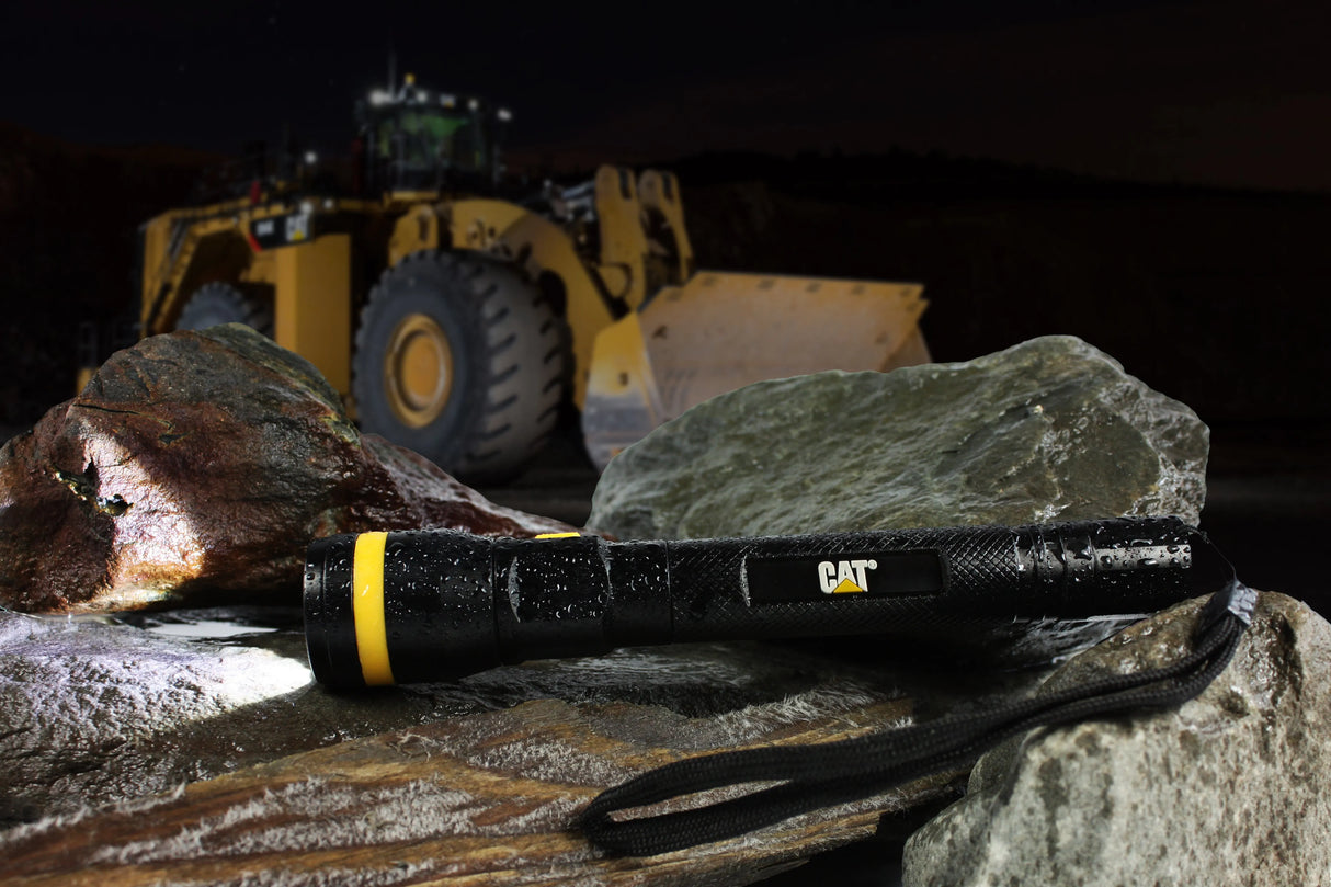 Cat Focusing Rechargable Tactical Light 200 Lumen