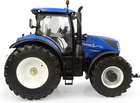 New Holland T7.300 Model Tractor 1:32 Scale Die‑Cast by Universal Hobbies