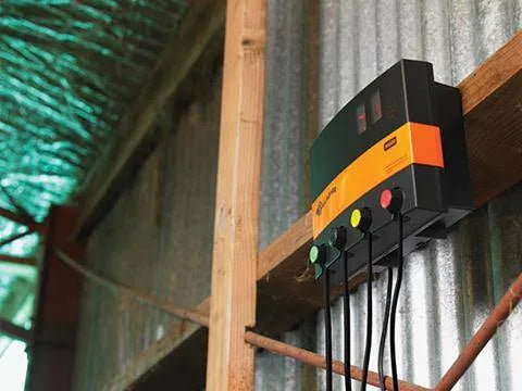 Gallagher Fencer Energizer M700