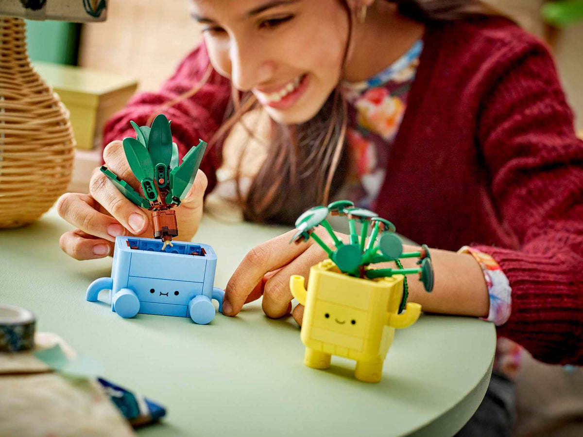 LEGO Botanicals 10349 Happy Plants