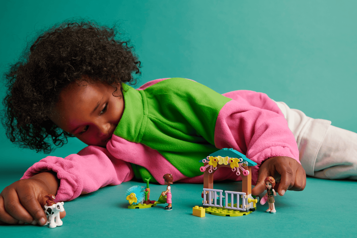 LEGO Friends 42607 Autumn's Baby Cow Shed