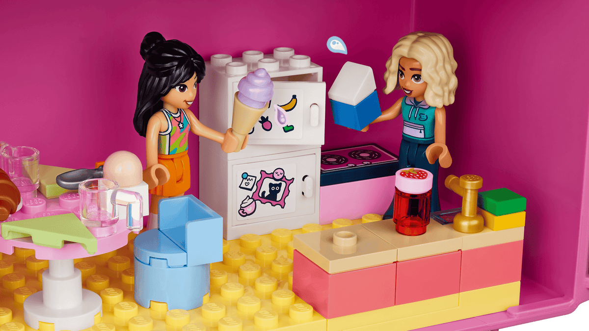 LEGO Friends 42697 Creative Dollhouse Suitcase