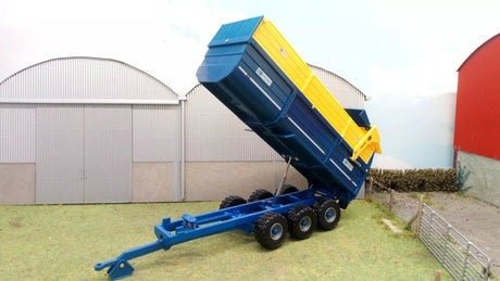 Britains 1:32 Scale Kane Tri-Axle Silage Trailer - Durable Halfpipe Silage Model Trailer