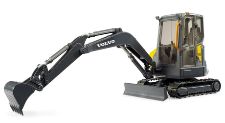 Bruder Volvo Compact Excavator ECR40 - 1:16 Scale Mini Digger Toy