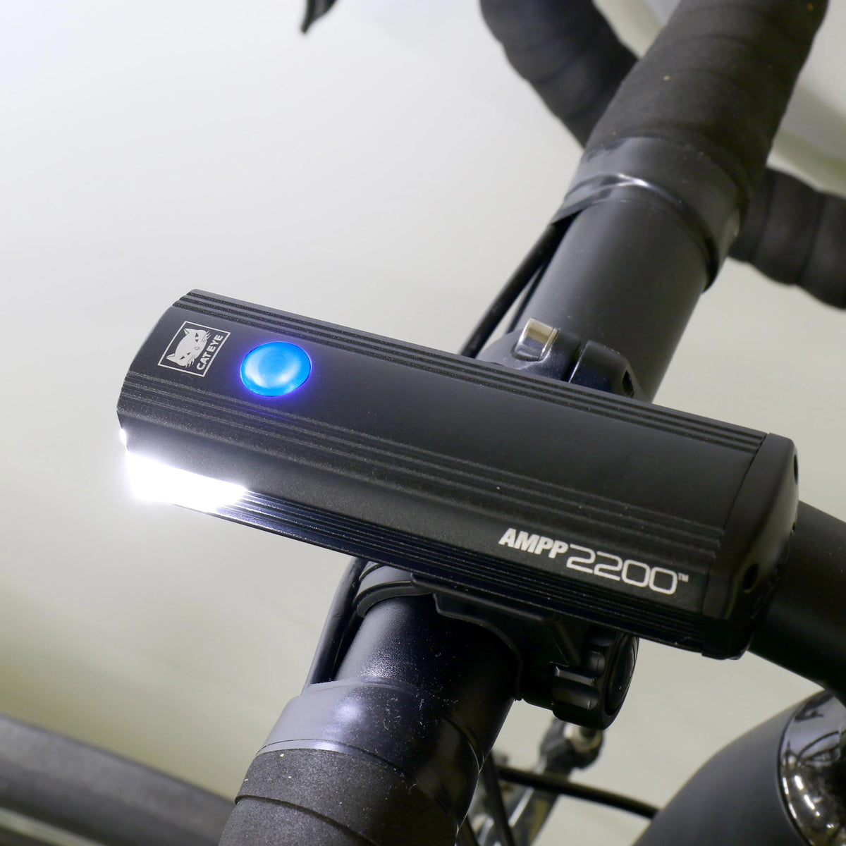 CatEye AMPP 2200 Front Bike Light - 2200 Lumen USB-C Rechargeable with Ultra Boost Mode