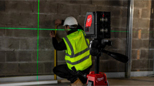Milwaukee Alkaline Green Cross Line Laser CLL-C - 30m Range, Self-Levelling, Kitbox Included