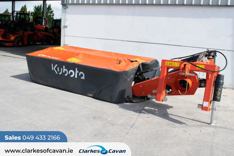 Kubota DM1022 Mower