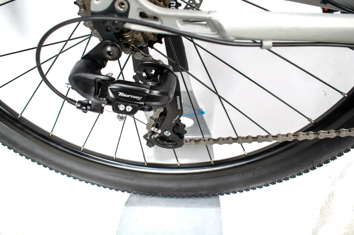 GHOST KATO 2.9 MTB Medium - Hardtail Mountain Bike | 29-Inch Wheels | Shimano 21-Speed