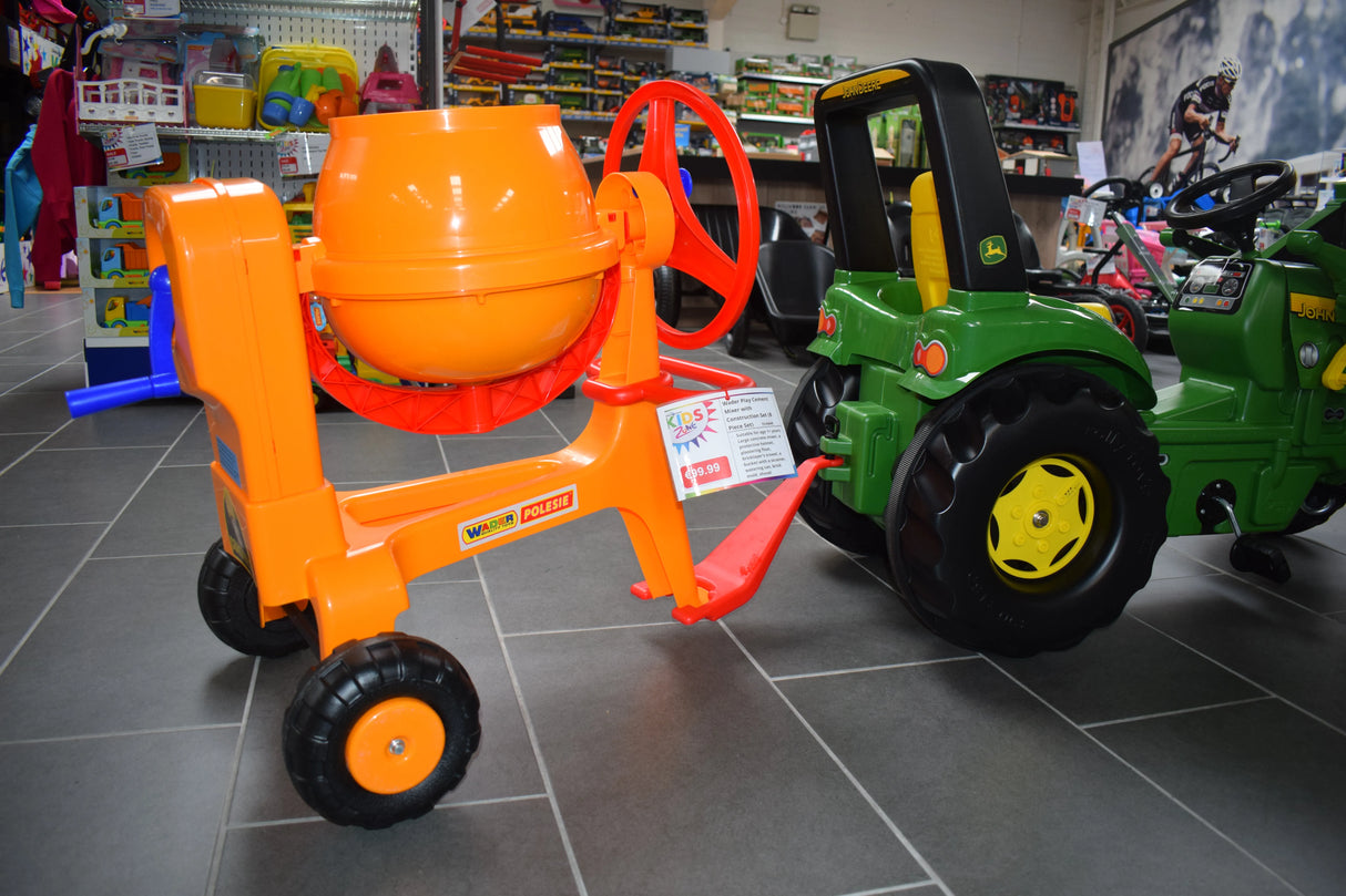 Wader Play Cement Mixer with Hitch