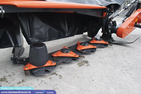 Kubota DM1017 Mower