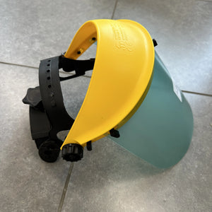 AMA 07070 Protective Visor with Polycarbonate Visor and Adjustable Head Support