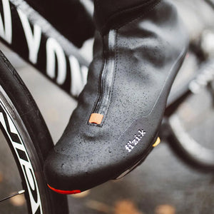 Fizik Artica R5 Winter Cycling Shoes - Waterproof, Breathable, and Insulated for Cold Weather Performance