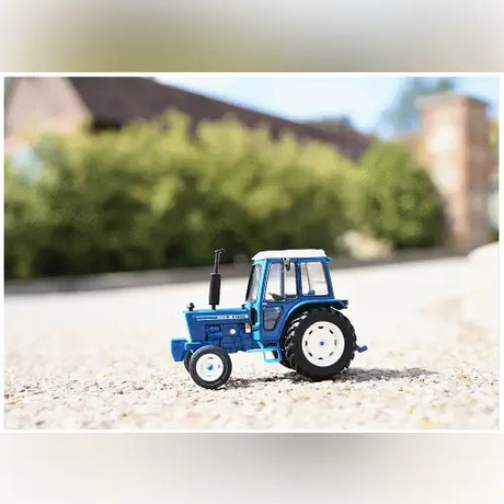 Britains Ford 6600 Tractor 1:32 Scale Model 43308