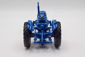 Fordson Super Dexta Model Tractor 1:32 Scale Die‑Cast by Universal Hobbies (1962)