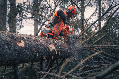 Husqvarna 592XP 28" Bar Chainsaw - Professional 93cc Chainsaw for Forestry and Tree Care