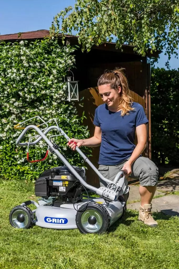 GRIN PM53A KW Kawasaki Engine Mulching Lawnmower