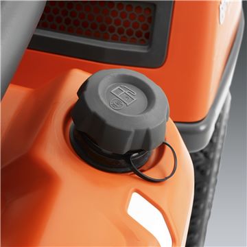Husqvarna R 216T AWD Rider Lawnmower