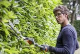 Husqvarna 520iHT4 Battery-Powered Telescopic Pole Hedge Trimmer