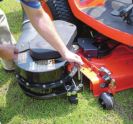 Kubota GR2120S Ride-On Lawnmower