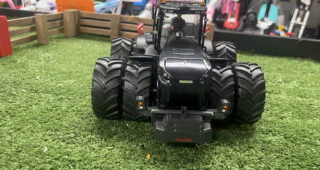 Siku Claas Xerion 5000 black on duals with Bluetooth