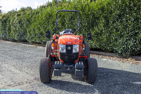 Kubota L1-452 ROPS