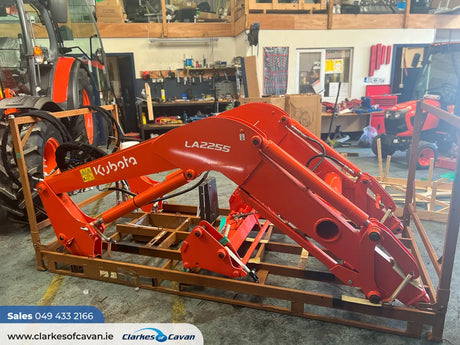 Kubota LA2255 Front Loader