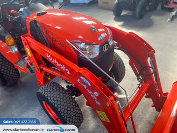 Kubota LA424 Front Loader