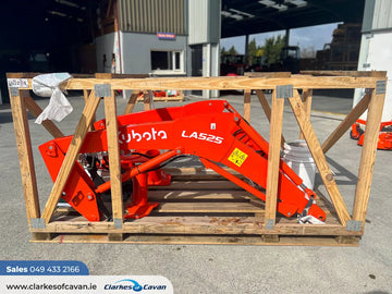 Kubota LA525 Front Loader