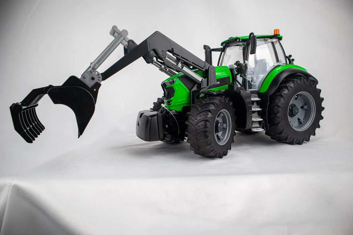 Bruder Deutz 8280 TTV with frontloader