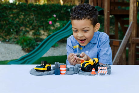 CAT Dig N' Build Concrete Playset 10oz