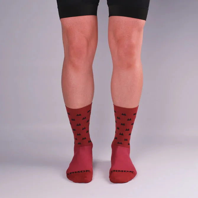 NMDK KOM HUNT Socks - Raspberry Beret | High-Performance PROLEN Yarn Cycling Socks