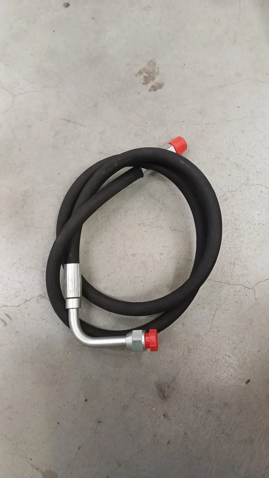 Kubota EX Hose Right LO K6073-64872 | High-Quality Replacement Hose